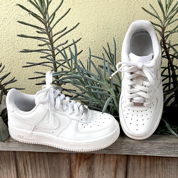 Nike Shoes - Nike Air Force 1 white woman’s size 5.5